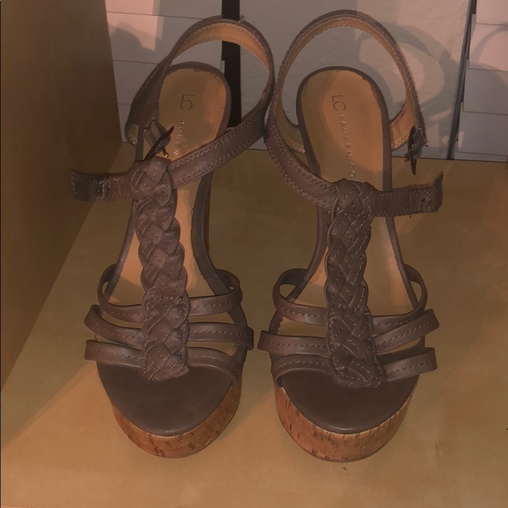 Gray heels